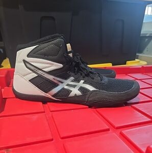 Asics Black and White Wrestling Shoes
